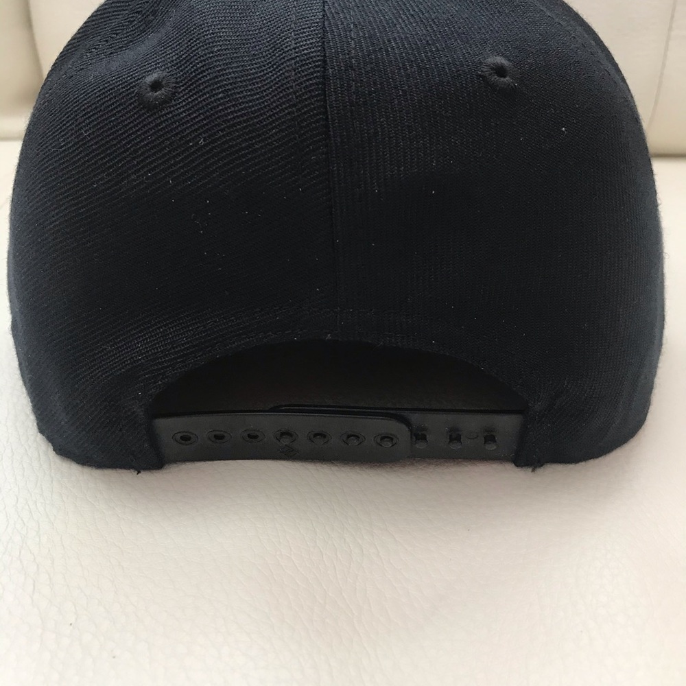 Skrewball Peanut Butter Whiskey Hat - Picture 4 of 6